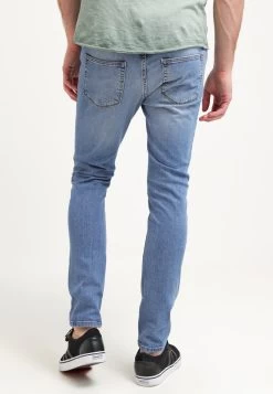 Pier One Slim Fit Jeans - Light Blue Denim -Pier One 9ce69a79e7f24d82919ce673ea1c8949