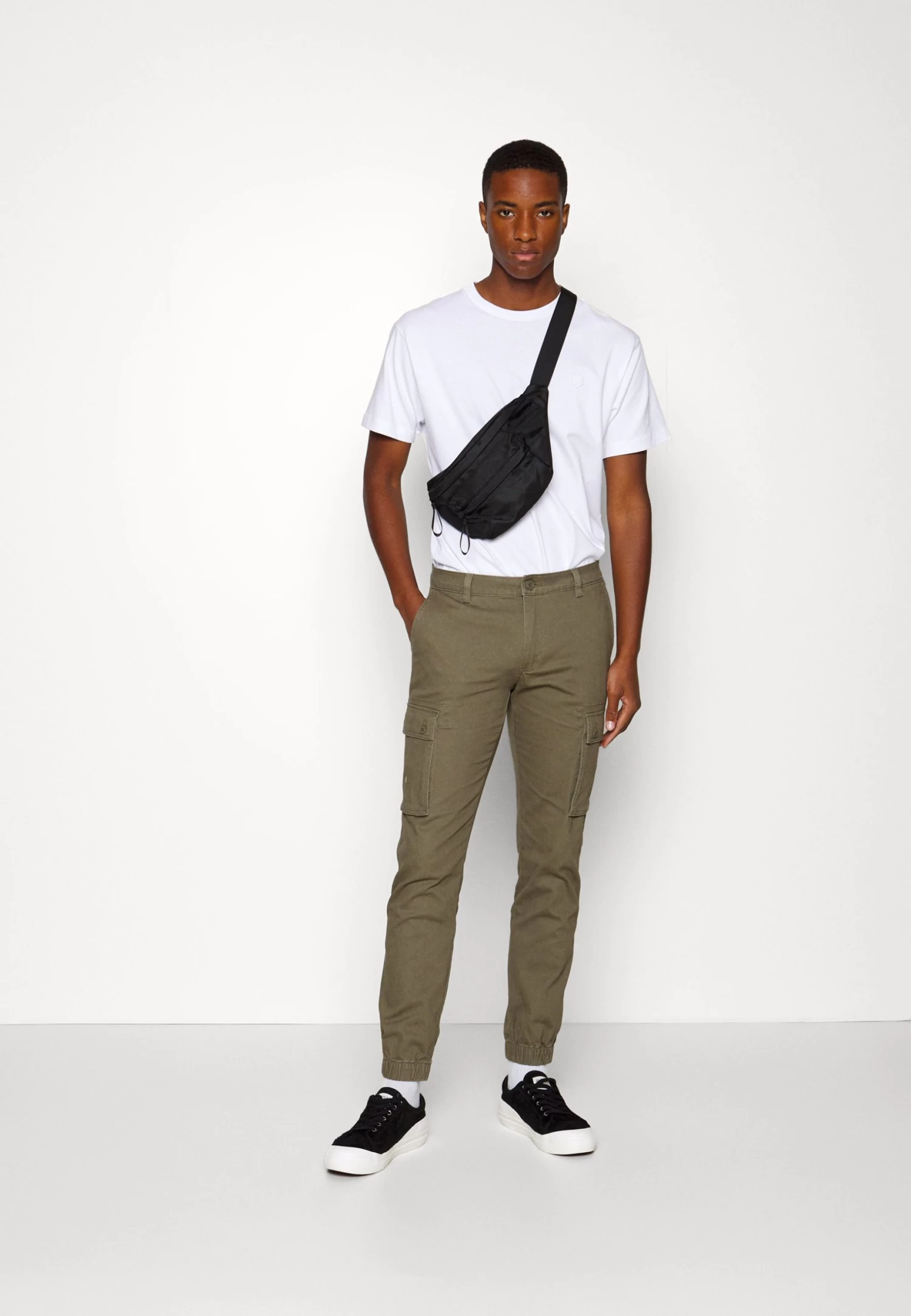 Pier One 2 Pack - Cargobroek - Olive/Black 1 Pier One 2 Pack - Cargobroek - Olive/Black