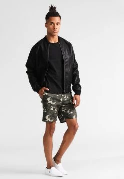 Pier One -Pier One f9fcf0f8281b435ab284cc8ce72a9170